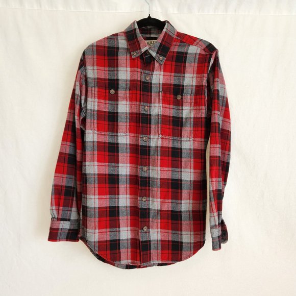 Duluth Trading Co Other - DULUTH Red Gray Plaid Free Swingin' Flannel Trim Fit Shirt Size S LIKE NEW!